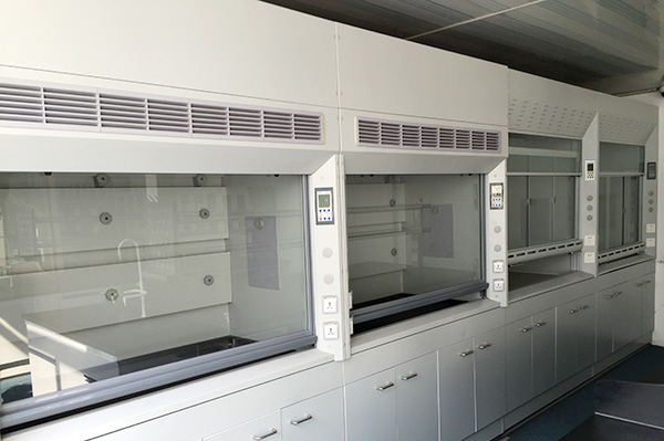 實(shí)驗(yàn)室通風(fēng)系統(tǒng)